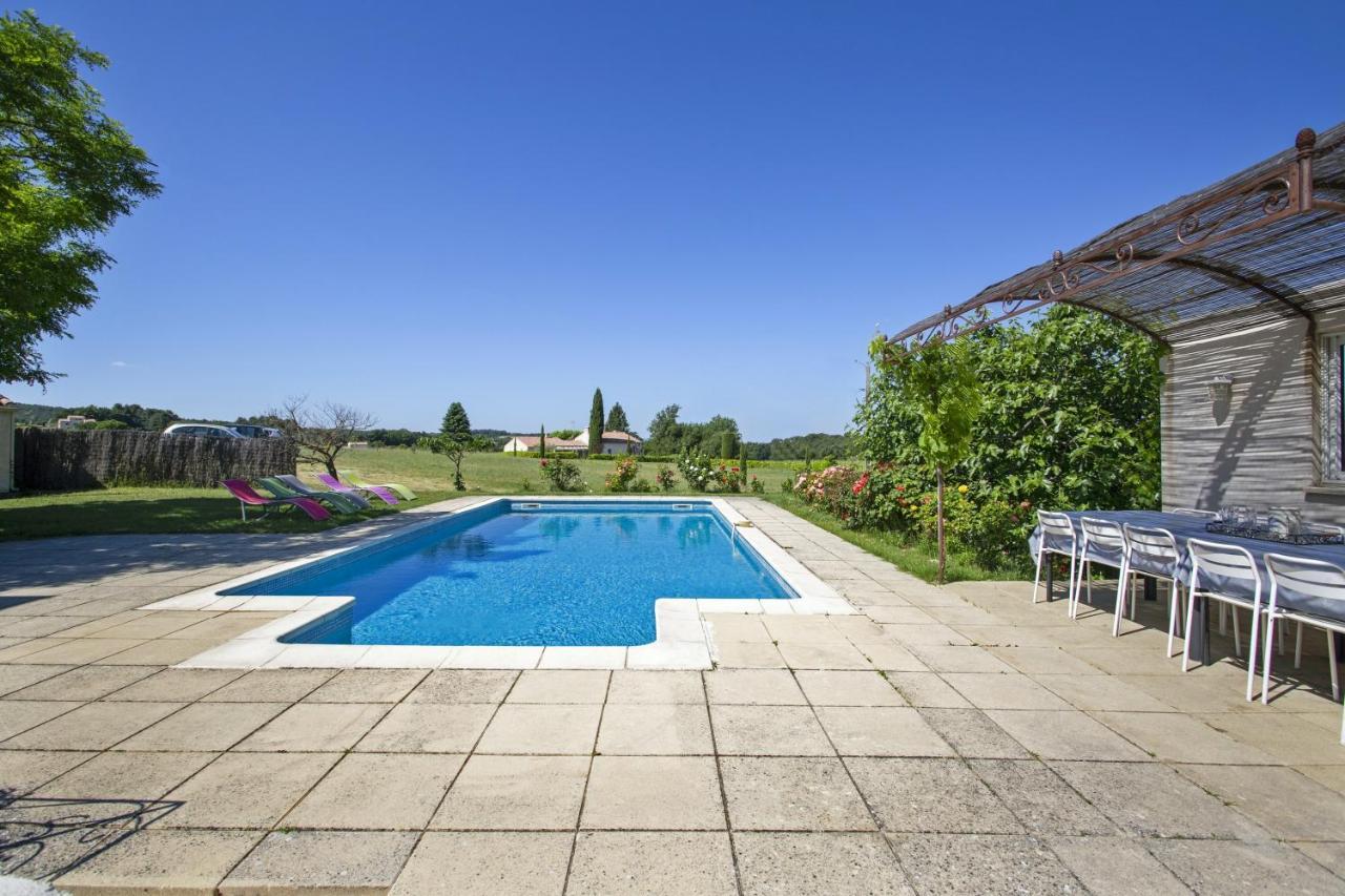 Villa Charmante A La Tour-D'Aigues Avec Piscine Privee Exterior foto