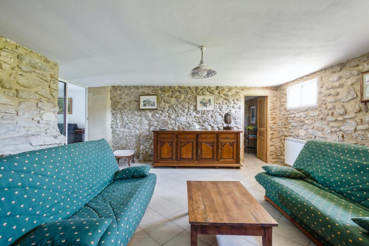 Villa Charmante A La Tour-D'Aigues Avec Piscine Privee Exterior foto