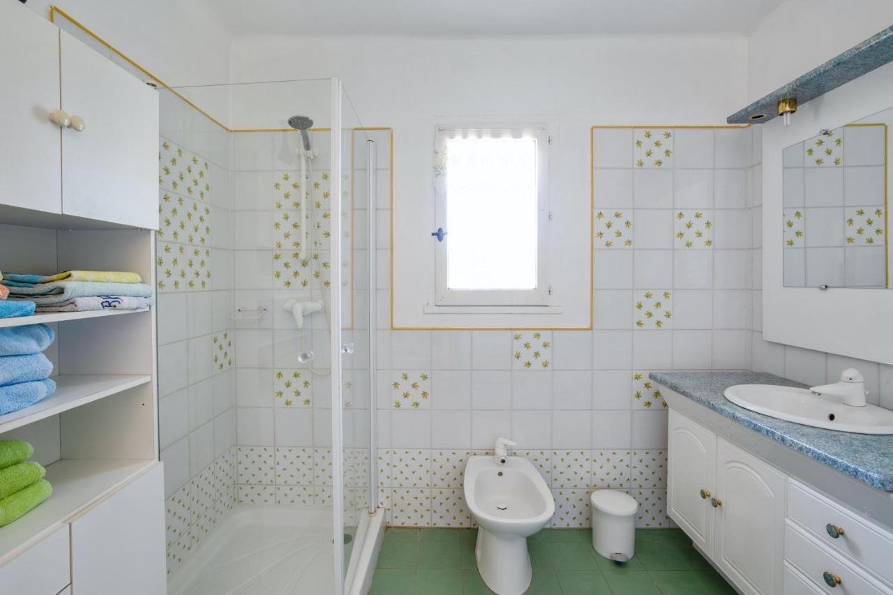 Villa Charmante A La Tour-D'Aigues Avec Piscine Privee Exterior foto